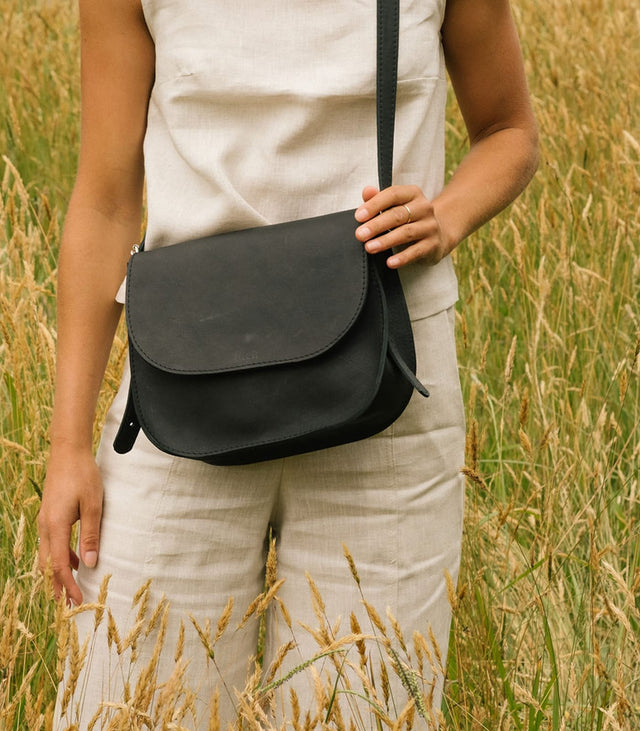 The Leya Sling